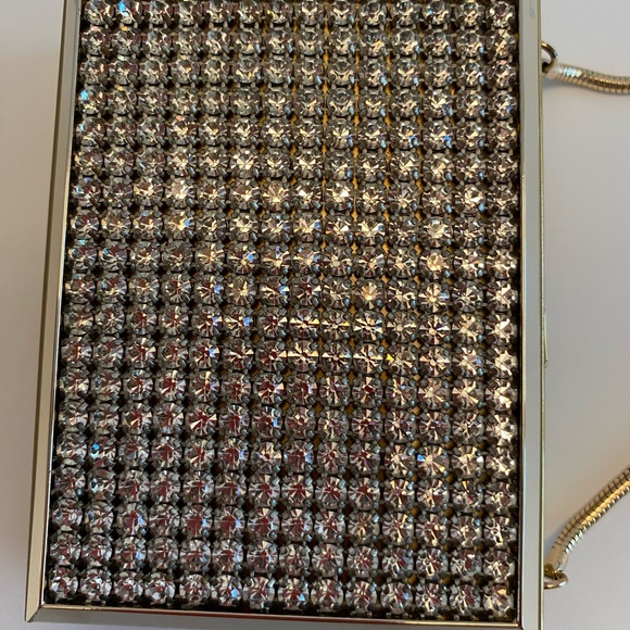 Vintage dance purse, powder, lipstick, comb, cigarette holder. Gold tone - Picture 13 of 13